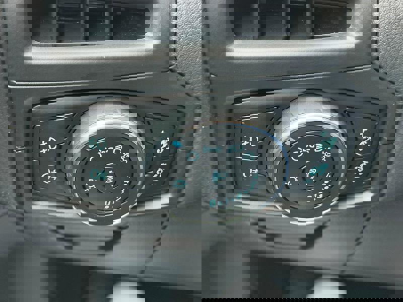 Image Ford FOCUS BERLINE 1.5 EcoBoost 150 Titanium BVA6 GPS Caméra Bluetooth Sièges chauffants Régul Clim auto Gtie 1 an 